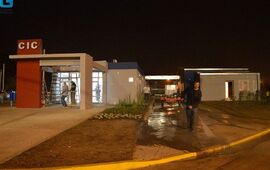 &Uacute;ltimos detalles. Todos trabajando a pleno para la gran fiesta de este jueves. Foto: Gentileza Comuna General Lagos