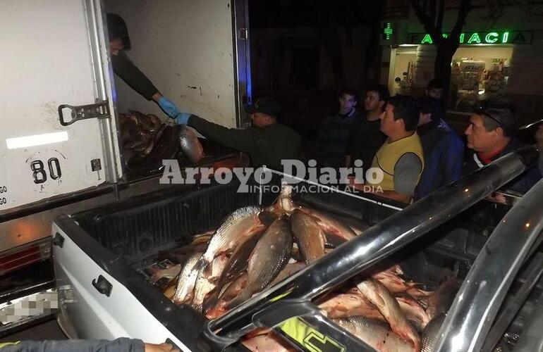 Frente a la comisaría. El camión fue traslado a la comisaría 27 donde hubo un amplio despliegue.