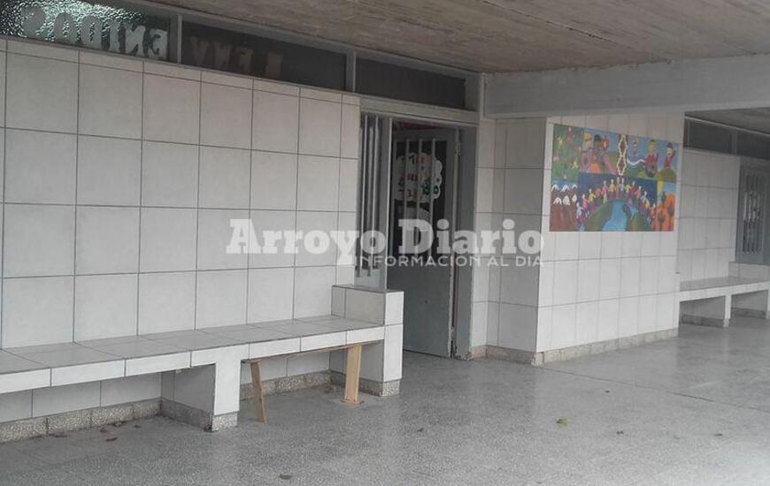 Falta poco. Lo que se recaude será para continuar con la colocación de cerámicos en las paredes de la escuela.