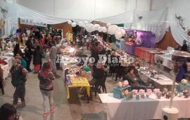 En el inicio. As&iacute; comenzaban a llegar los primeros visitantes al sal&oacute;n de la Sociedad Italiana, Belgrano 725.