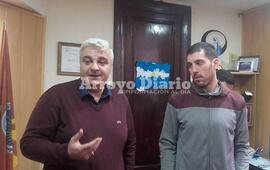 En la foto. El intendente Nizar Esper junto a Rodrigo Gallegos.