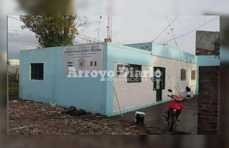 En la esquina. El Comando tiene su central en la intersección de Independencia y Juan B. Justo.