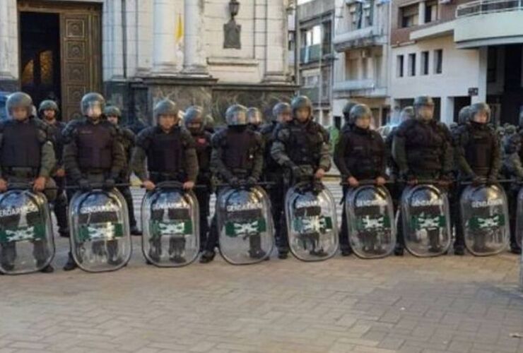 Operativo en las adyacencias al Monumento. Foto: @gayosofede