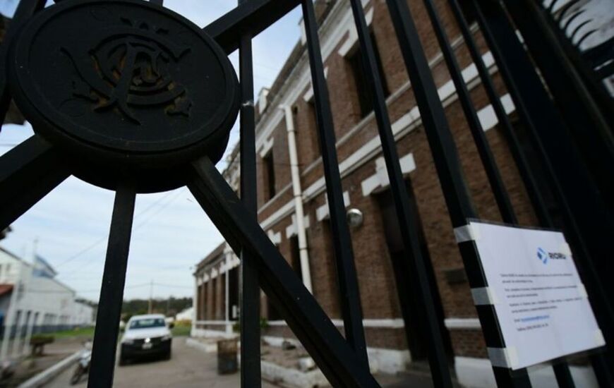 Imagen de Empresa ferroviaria cerr&oacute; su planta en P&eacute;rez y dej&oacute; 80 trabajadores en la calle