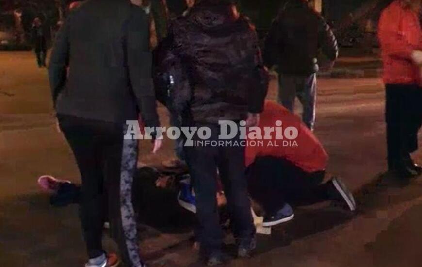 Imagen de Conmoción tras ciclista herida en accidente de tránsito
