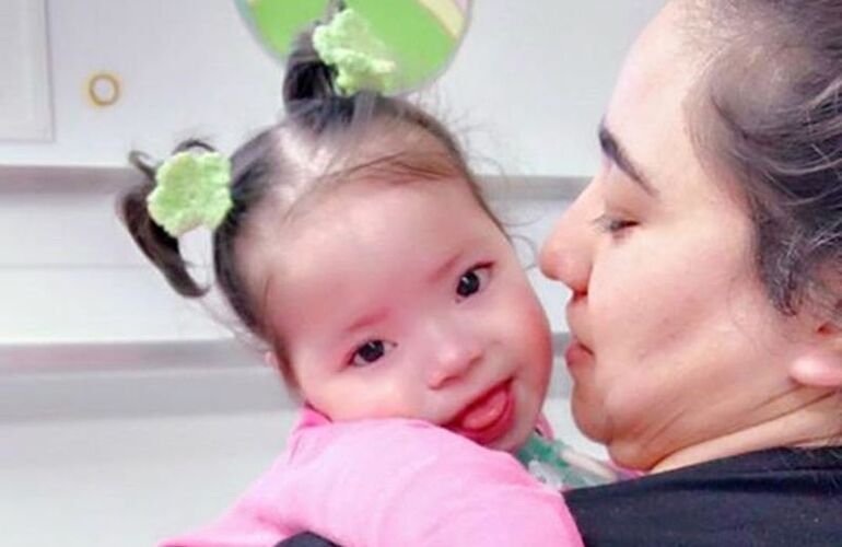 Juntas. Martina junto a su mamá Jéssica.