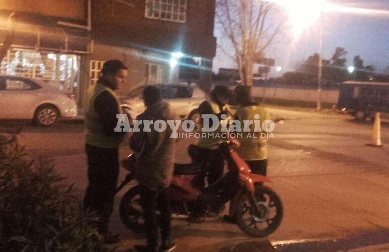 Juan B. Justo y 1&deg; de Mayo; all&iacute; tambi&eacute;n estaban apostados los inspectores.