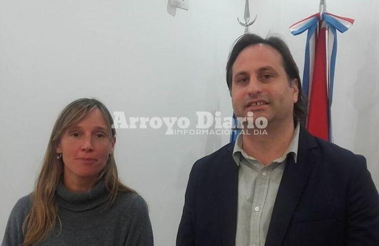 Anuncio oficial. La Directora del CIC Sabrina Ballatore y el presidente comunal Esteban Ferri fueron los encargados de dar a conocer el anuncio.