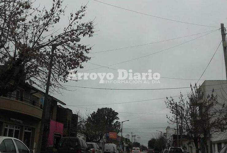 Cielo cubierto. Desde temprano el cielo se presentaba gris y así seguirá todo el día.