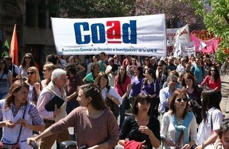 Votación pareja de los docentes de Coad pero se impuso el rechazo. Foto: Archivo/Rosario3.com