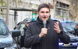 Pullaro: �Estamos cambiando la polic&iacute;a y siendo implacables, los polic&iacute;as que trabajan bien tienen el respaldo de todo el gobierno