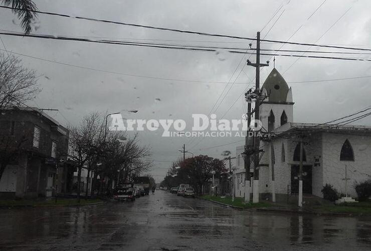 En la previa del fresquete. Una de las postales que dejó el sábado que se presentó con lluvias después del mediodía.