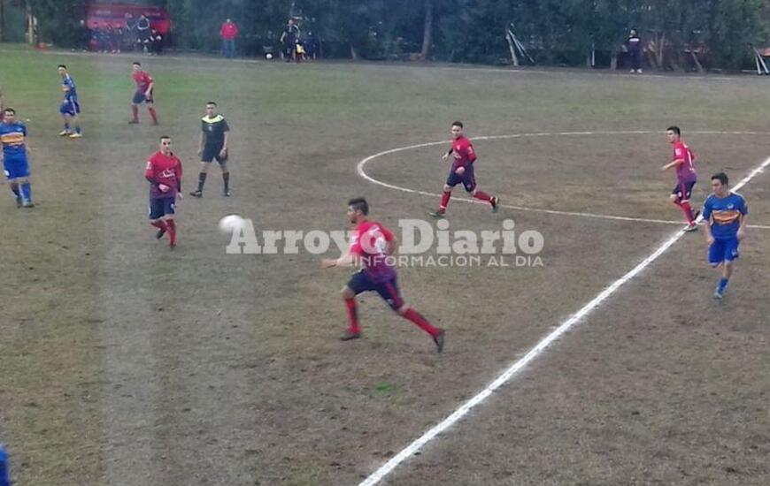 Imagen de Porvenir se qued&oacute; con la Ida sobre Talleres de Arroyo