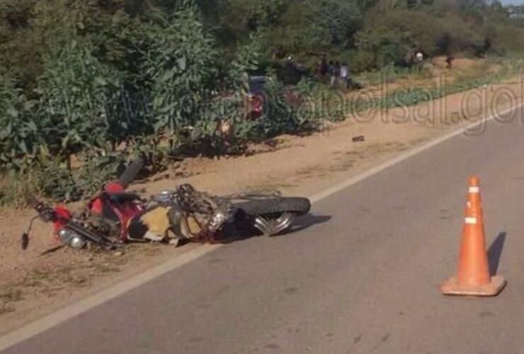 Imagen de Un intendente chocó con dos chicos que iban en una moto y murieron