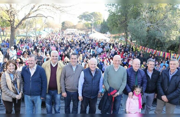 En el acto. Nuestro intendente Nizar Esper también participó de este importante momento. Foto: Twitter