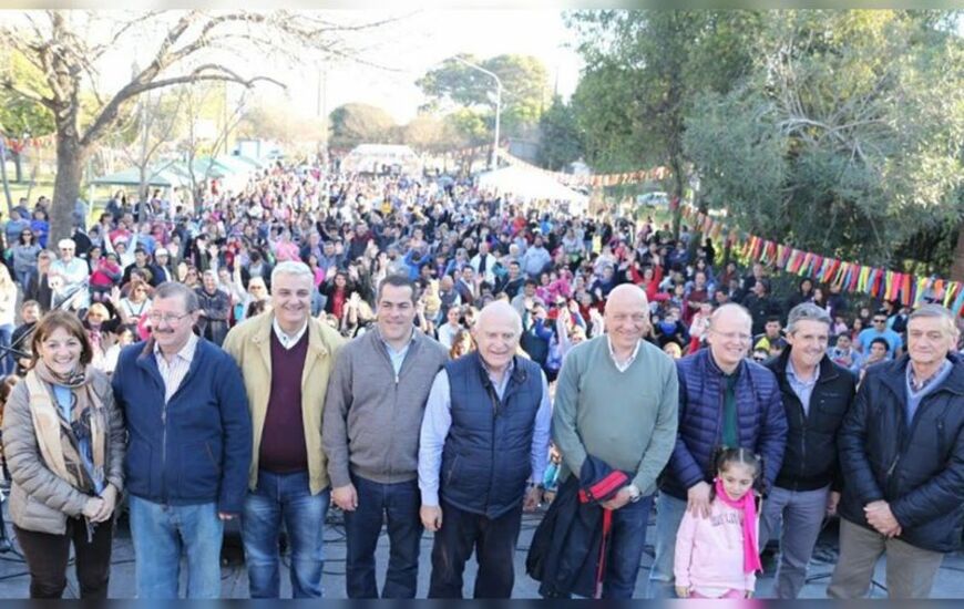 En el acto. Nuestro intendente Nizar Esper también participó de este importante momento. Foto: Twitter