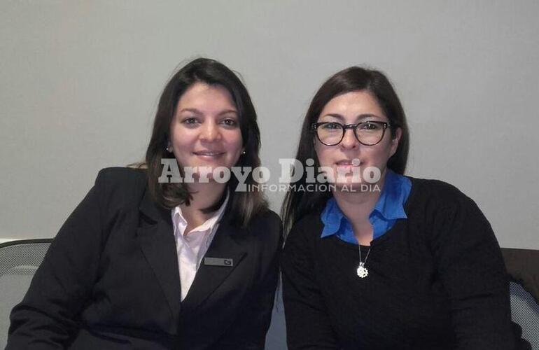 En la foto. Andrea Altamirano y Marcia Steeman del área de Acción Social de la Comuna de General Lagos.