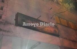 A la comisar&iacute;a. Inmediatamente despu&eacute;s del robo, la damnificada radic&oacute; la denuncia en la seccional 27.