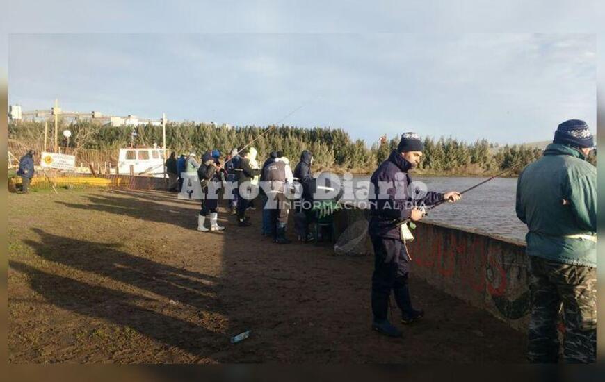 Pescadores Unidos de Arroyo Seco (PUAS) es una de las pe&ntilde;as que forman parte de la Udipress. Foto: concurso en el puerto.