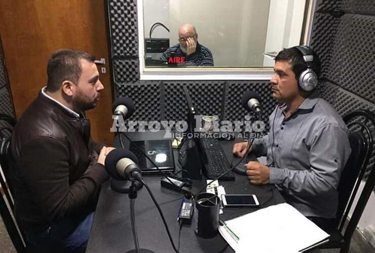 En la radio. Walter Ghione junto a Juan Pablo Broin en los estudios de 106.9