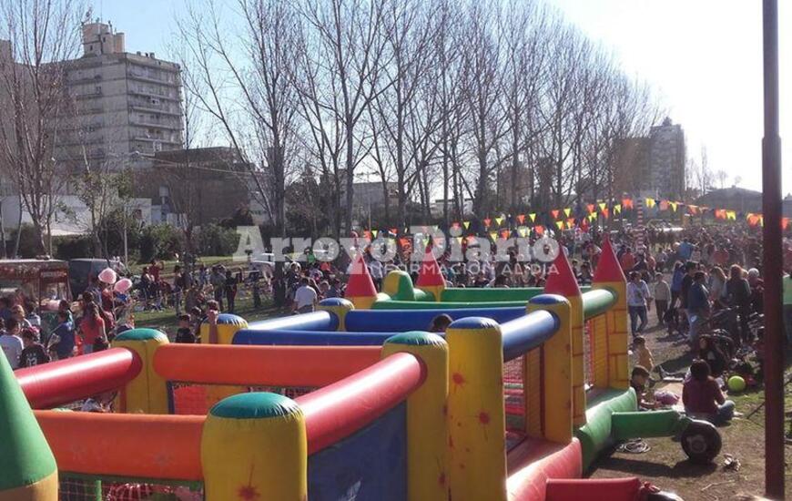 Una multitud. Desde las primeras horas de la tarde, el predio comenzó a colmarse de chicos y grandes dispuestos a disfrutar del día.