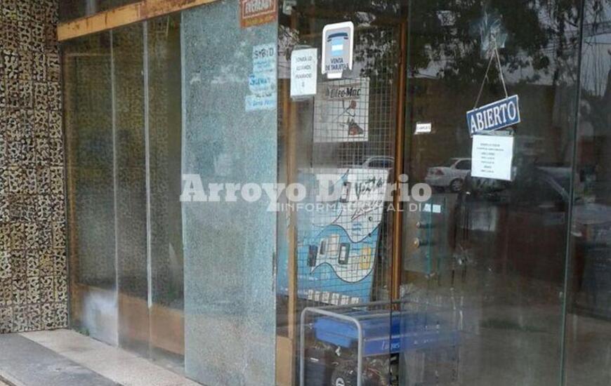 Solo da&ntilde;os en el vidrio; as&iacute; lo confirm&oacute; el empresario Luis Salinas.