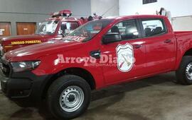 Imagen de Bomberos suma una nueva unidad cero kilómetro