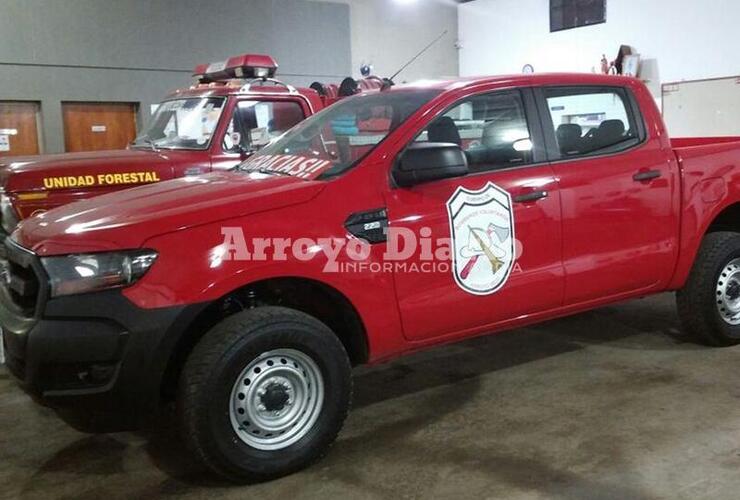 Imagen de Bomberos suma una nueva unidad cero kilómetro