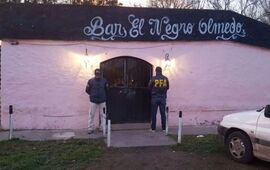 El allanamiento de este lunes en la ruta A012. Foto: Prensa PFA