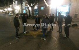 Imagen de Vuelven a pintar estrella amarilla en memoria de Ricardo Silva