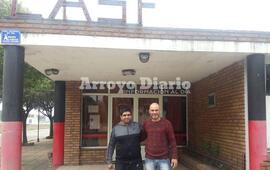 En la foto. Fabián Sanabria y Martín Vivas, Presidente e integrante de la Comisión del Sportivo Figherense