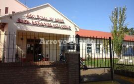 Local escolar. La Escuela N° 6086 Estanislao López está ubicada en Juan de Garay 386.