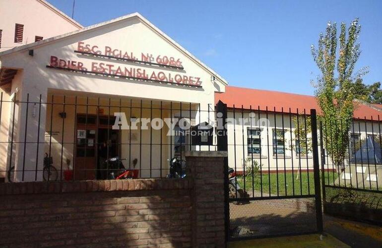 Local escolar. La Escuela N° 6086 Estanislao López está ubicada en Juan de Garay 386.