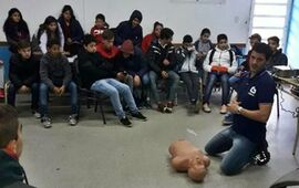 En el dictado. El instructor Santiago Paladini durante el desarrollo de la actividad. Foto: Comuna de General Lagos.