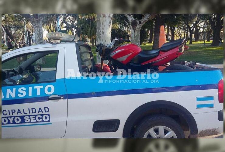 Al corralón. Una de las motos secuestradas y remitidas al corralón municipal durante los controles de este sábado.