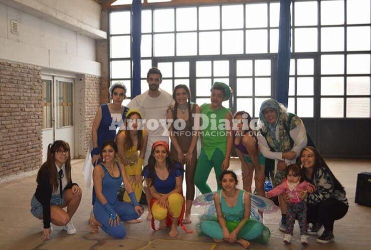 Imagen de Marat&oacute;n de lectura y acrobacias en el aire