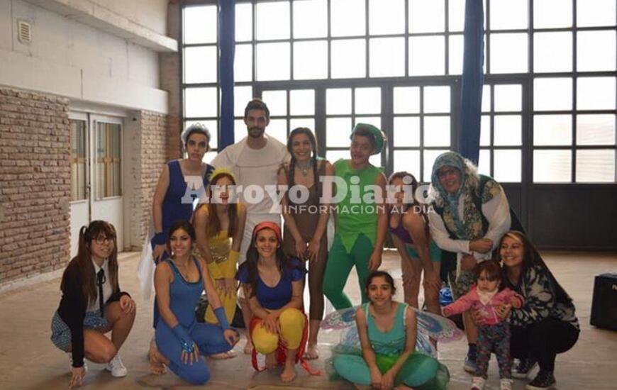 Imagen de Marat&oacute;n de lectura y acrobacias en el aire