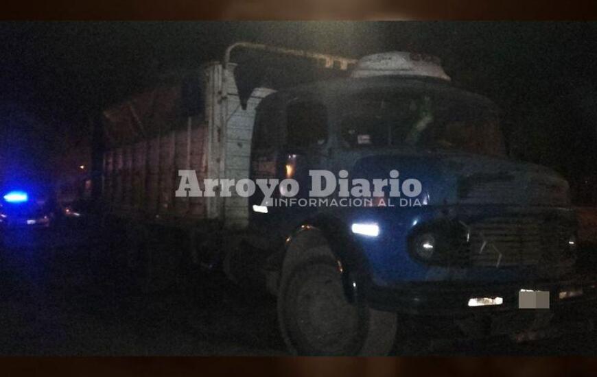 Tr&aacute;nsito tambi&eacute;n colabor&oacute;. Inspectores recibieron el aviso sobre la presencia del transporte, pasaron la patente y despu&eacute;s se confirm&oacute; que ten&iacute;a denuncia por robo