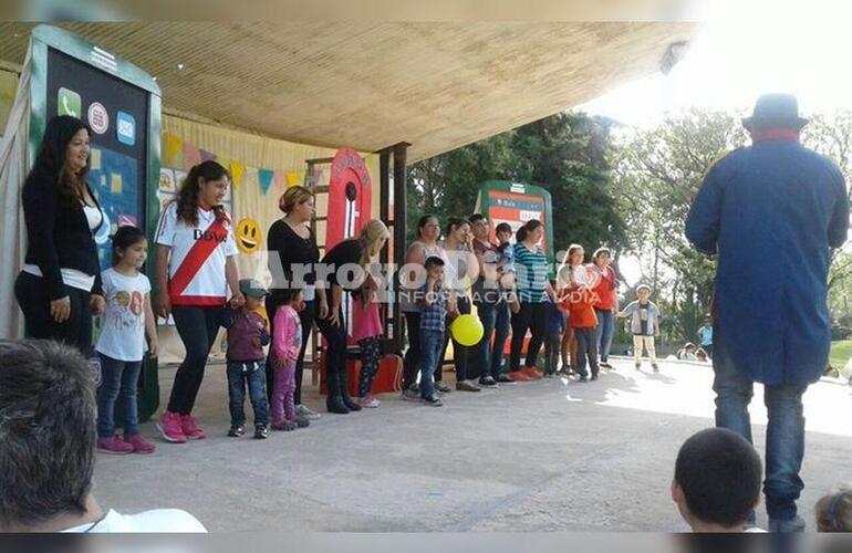 Sobre el escenario. Una de las postales que dejó el evento este domingo en el Anfiteatro.