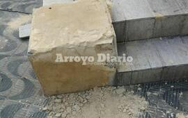 Imagen de Otra vez da&ntilde;os en la Plaza San Mart&iacute;n