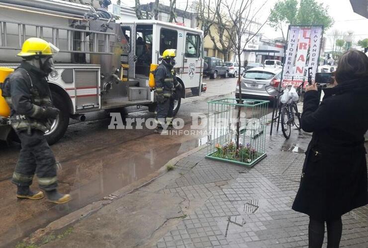 Imagen de Escucharon una explosión y llamaron a los bomberos