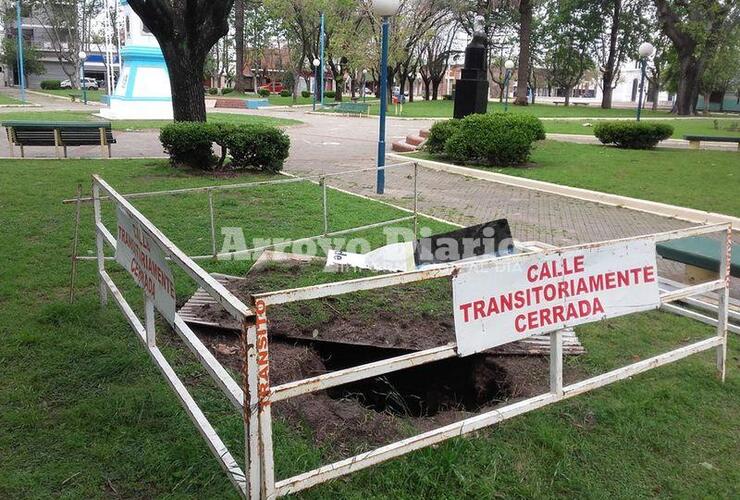 El ingreso. Así está la entrada al famoso túnel que está en la Plaza 9 de Julio.