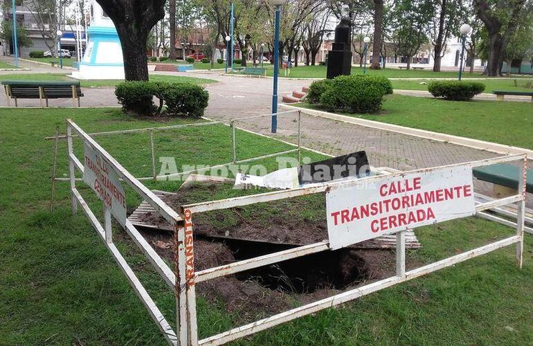 El ingreso. Así está la entrada al famoso túnel que está en la Plaza 9 de Julio.