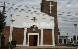 Direcci&oacute;n. La parroquia est&aacute; ubicada en Moreno 949, Fighiera.