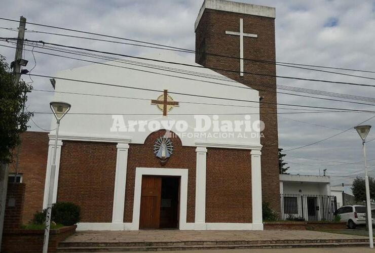 Dirección. La parroquia está ubicada en Moreno 949, Fighiera.