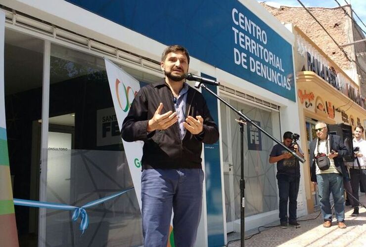 Imagen de Pullaro inauguró un Centro Territorial de Denuncias en VGG