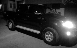 Camioneta "oscura". La mujer dijo que los sospechosos se movilizaban en una camioneta doble cabina de color oscuro. Foto: Imagen Ilustrativa.