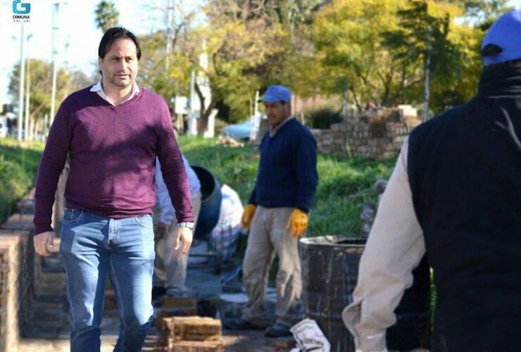 Entubamiento del canal sobre Avenida San Martín. Una de las últimas obra encabezadas por la Comuna.