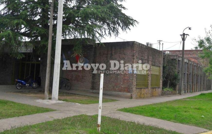 Imagen de Exitoso chancho � m&oacute;vil organizado por la escuela secundaria