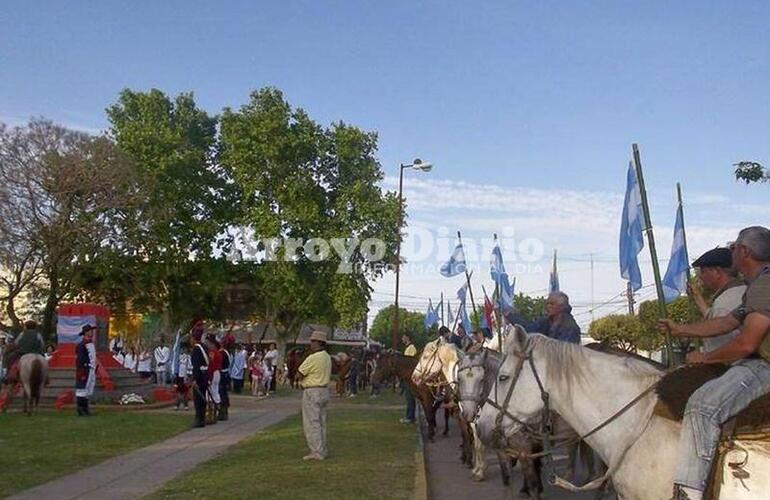 Edici&oacute;n anterior. Hacia 2012 se realiz&oacute; la misma actividad y el acto protocolar tuvo lugar tambi&eacute;n en H. Primo y Bv. Mansueto Maiorano. Foto: Archivo AD